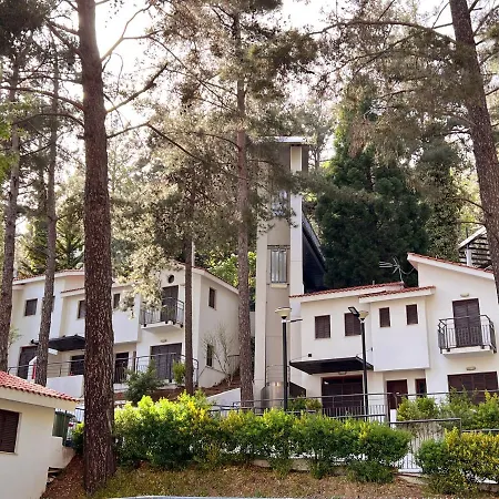 Poed Residences 3*