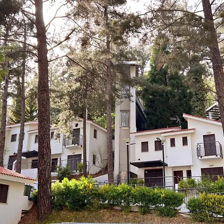 Poed Residences 3*