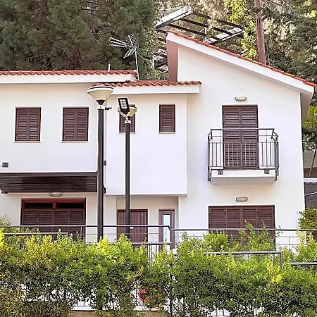 Poed Residences Platres
