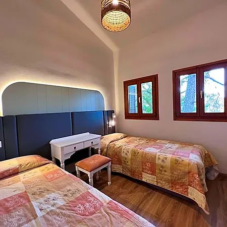 Poed Residences 3*