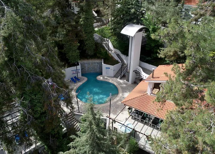 Poed Residences 3* パノ・プラトレス